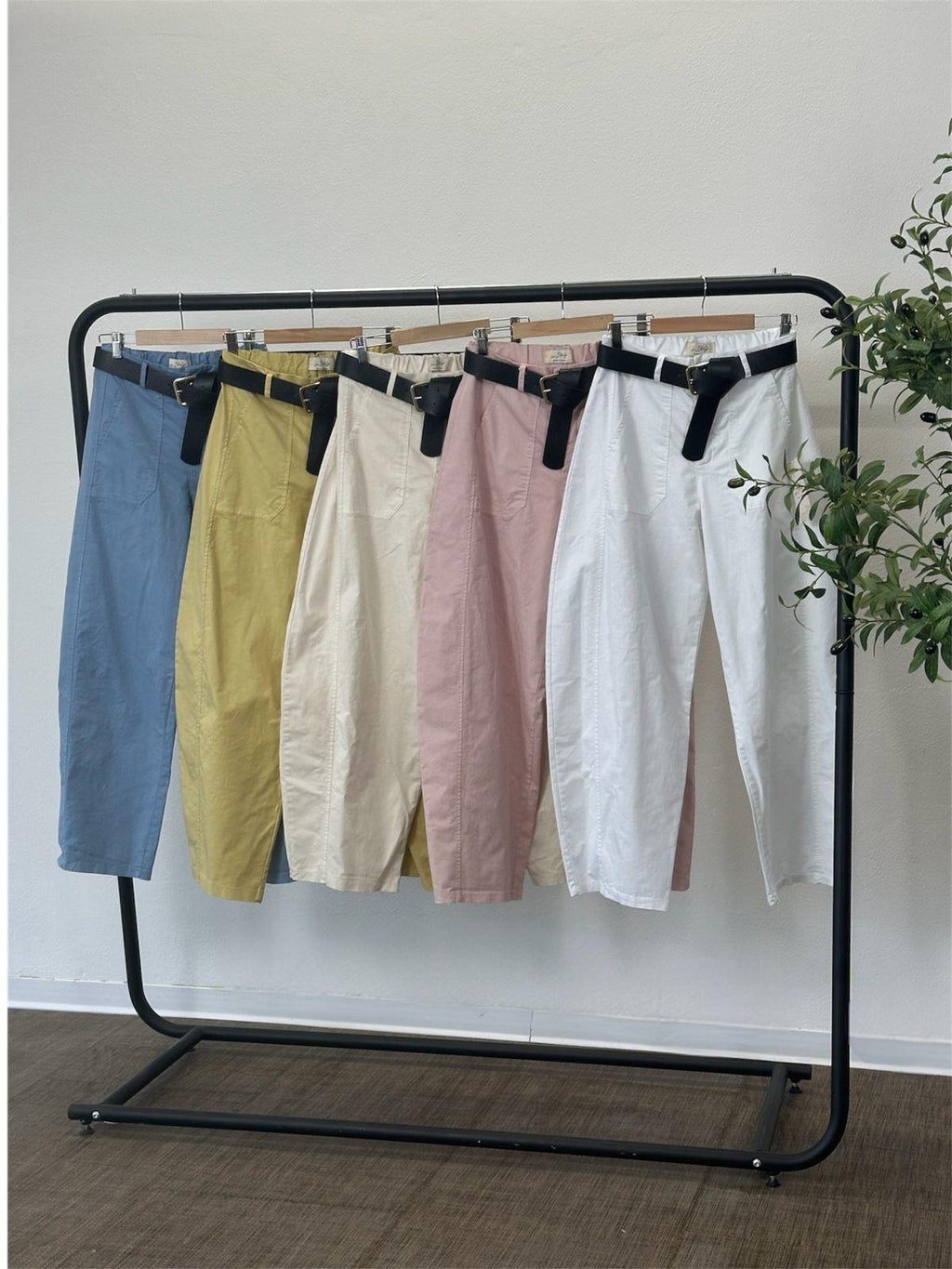 Barrel Pants - Italian Brand 🇮🇹