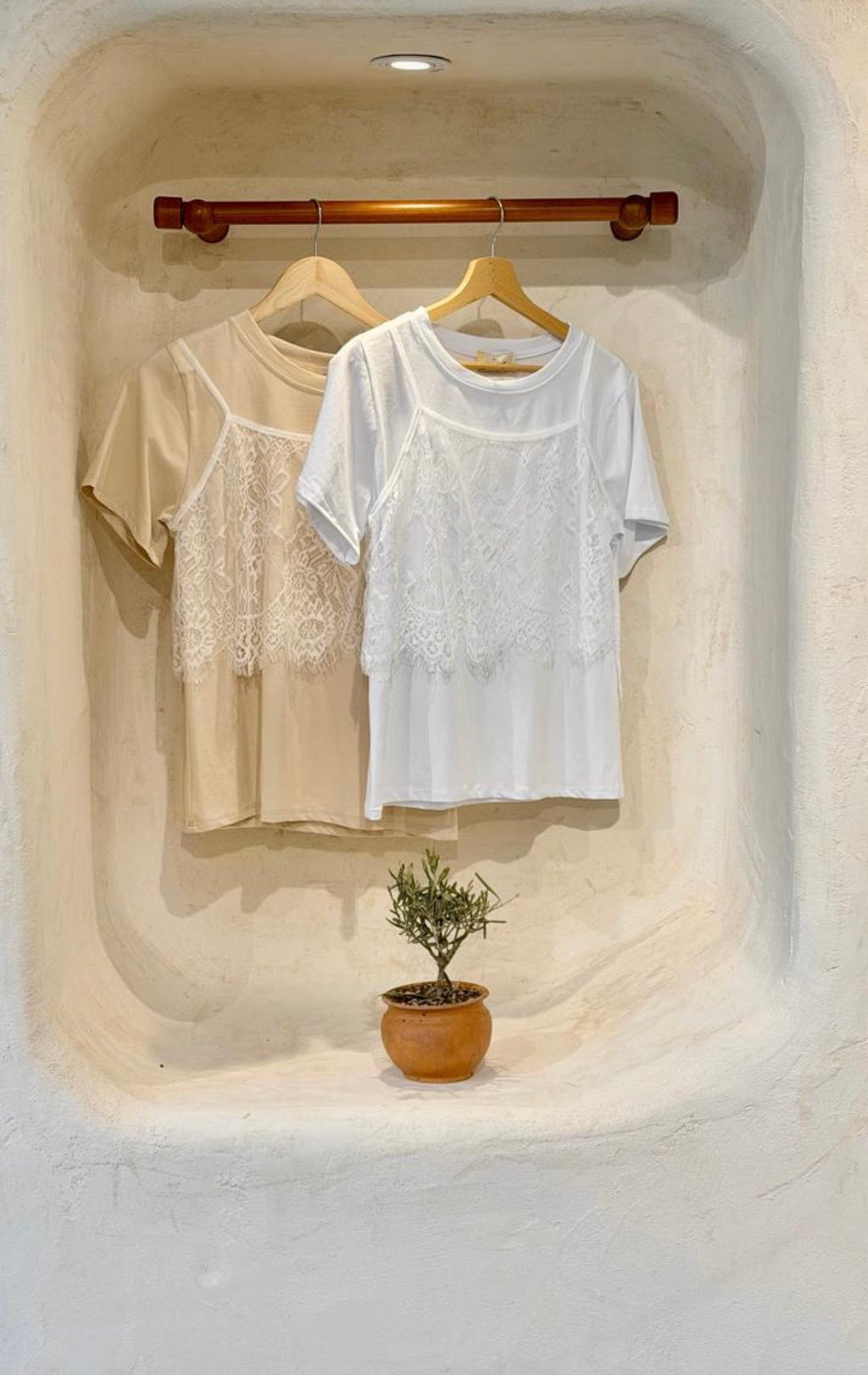 Lace Layer Tee - Marca Italiana 🇮🇹