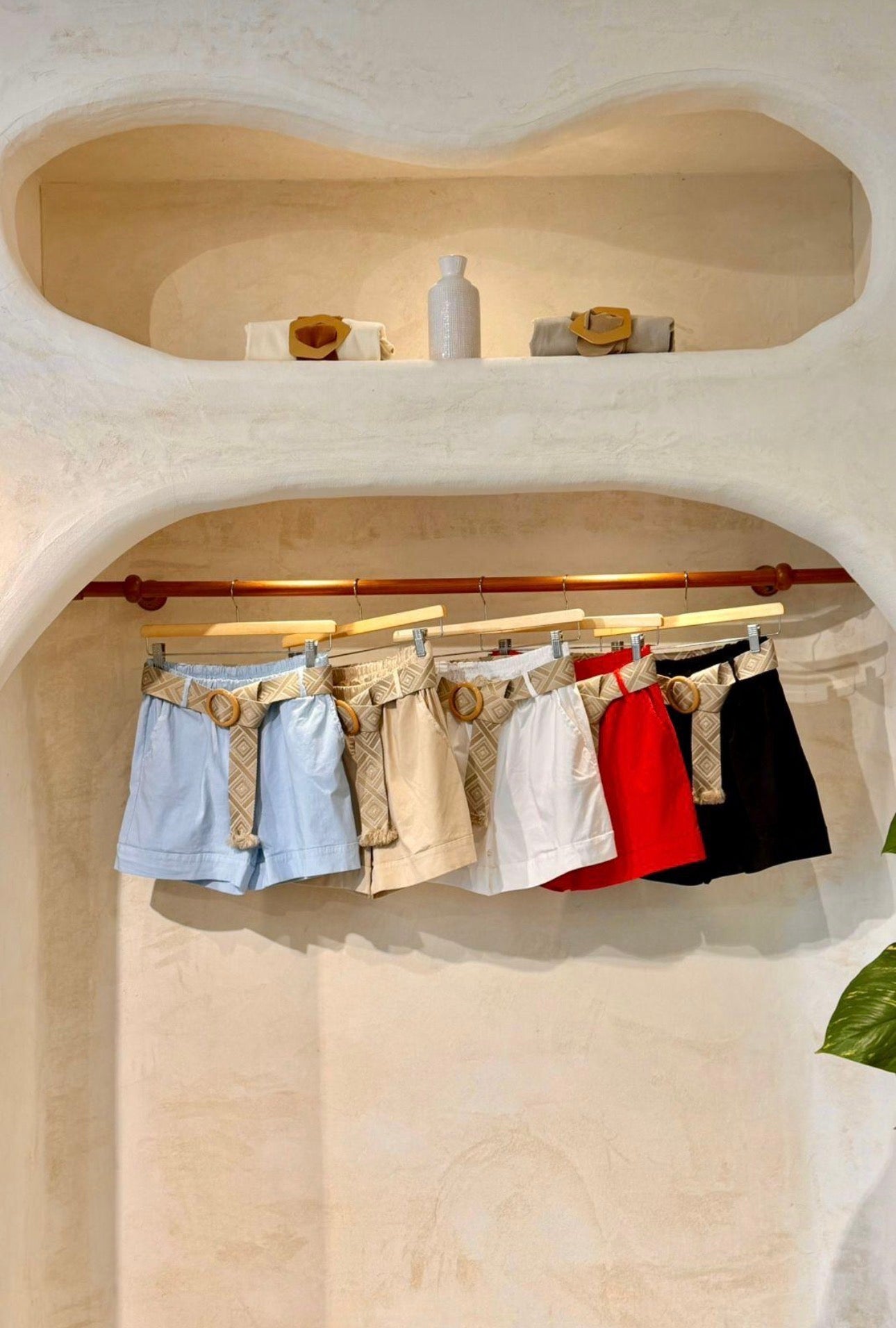 Capri Belted Shorts - Marca Italiana