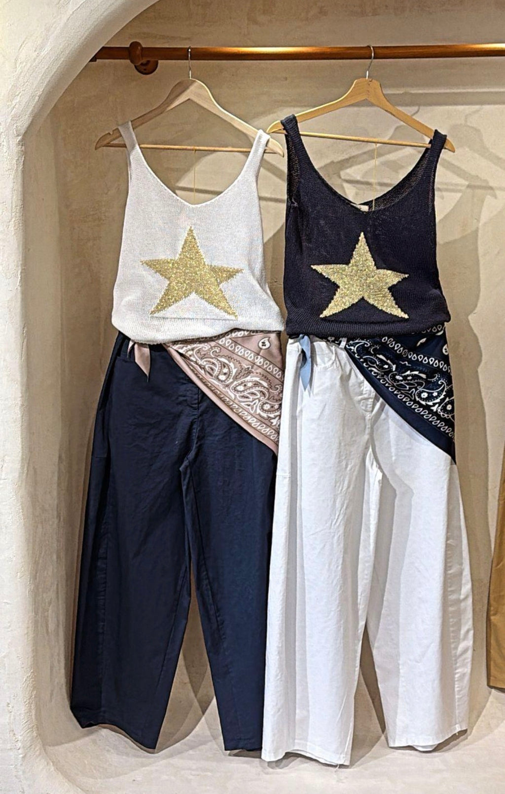 Signature Scarf Barrel Pants 🇮🇹          ✨ Limited Edition Style 🚨
