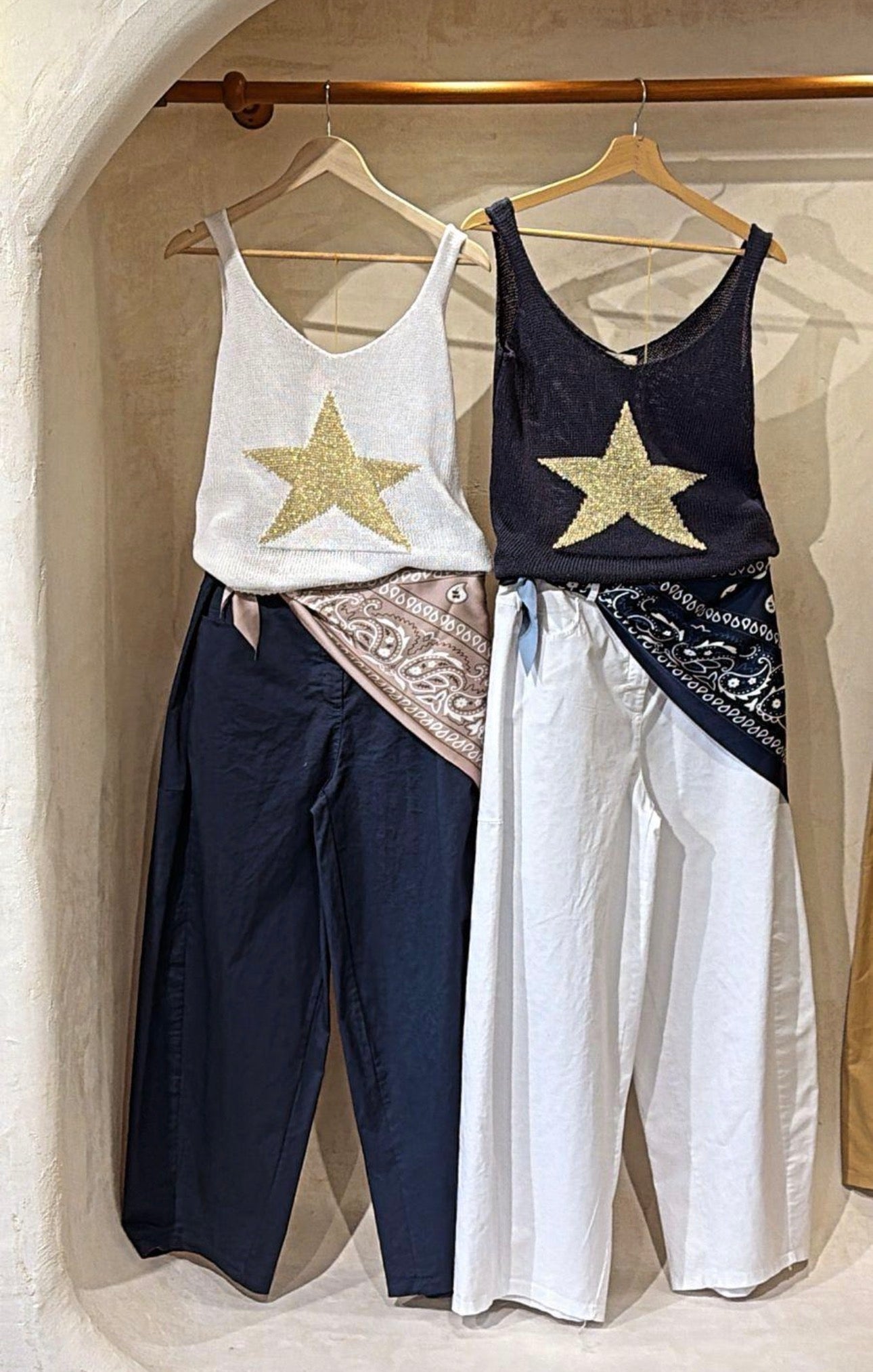 Signature Scarf Barrel Pants 🇮🇹          ✨ Limited Edition Style 🚨
