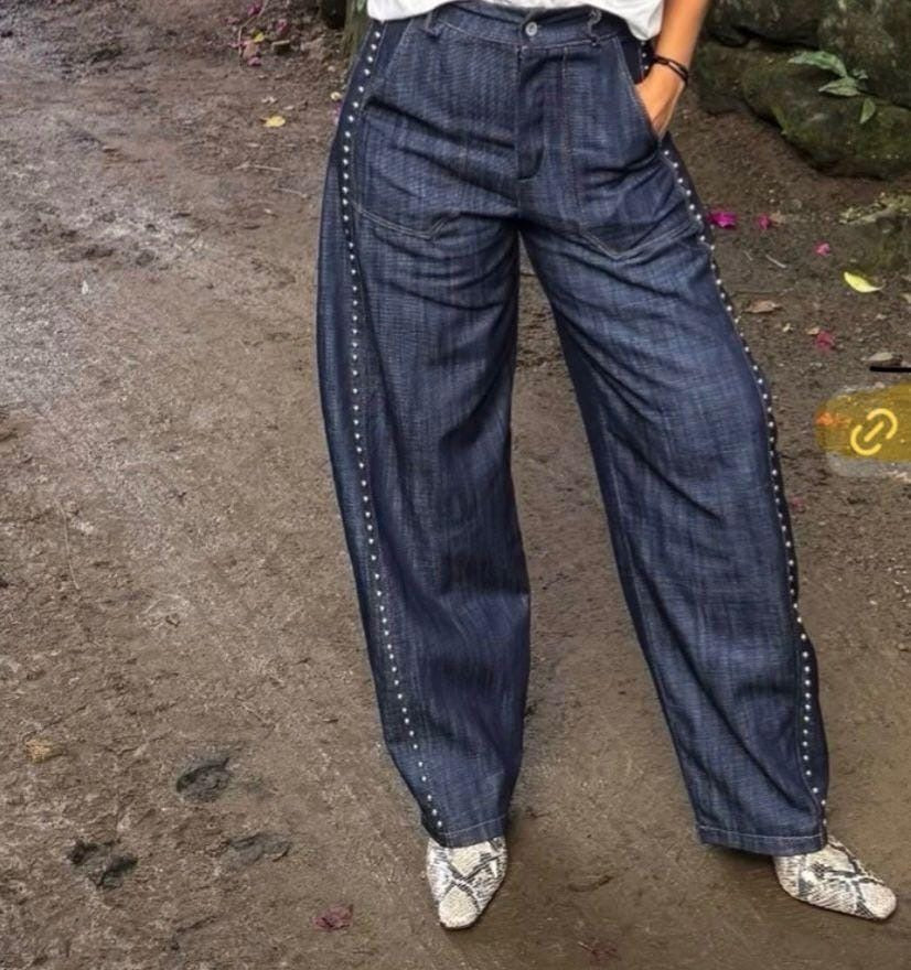✨ Denim Barrel Pants con Tachas ✨