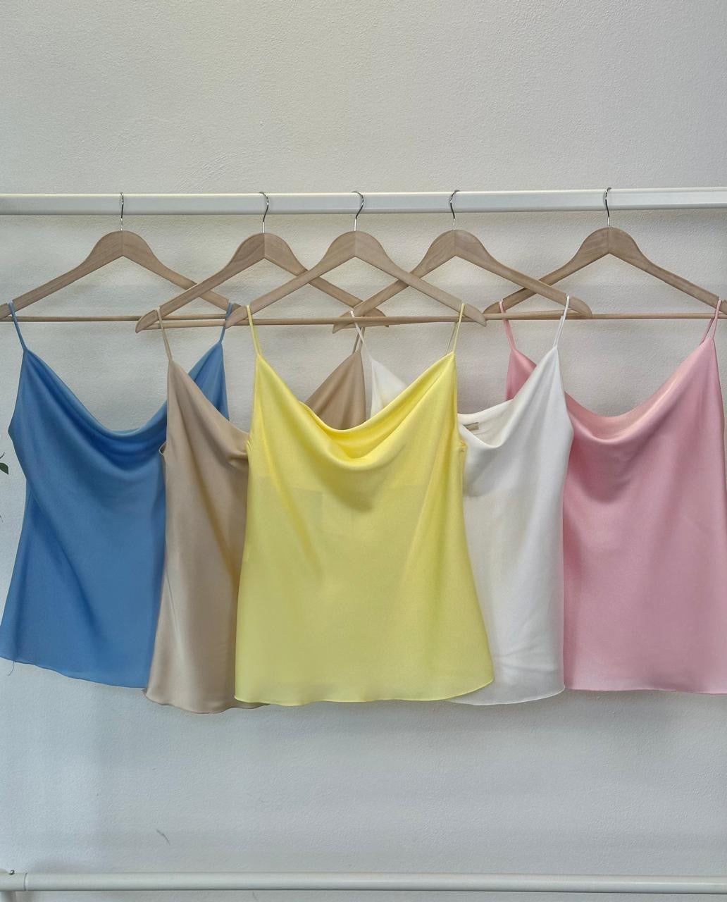 Italian Chic Satin Top 🇮🇹