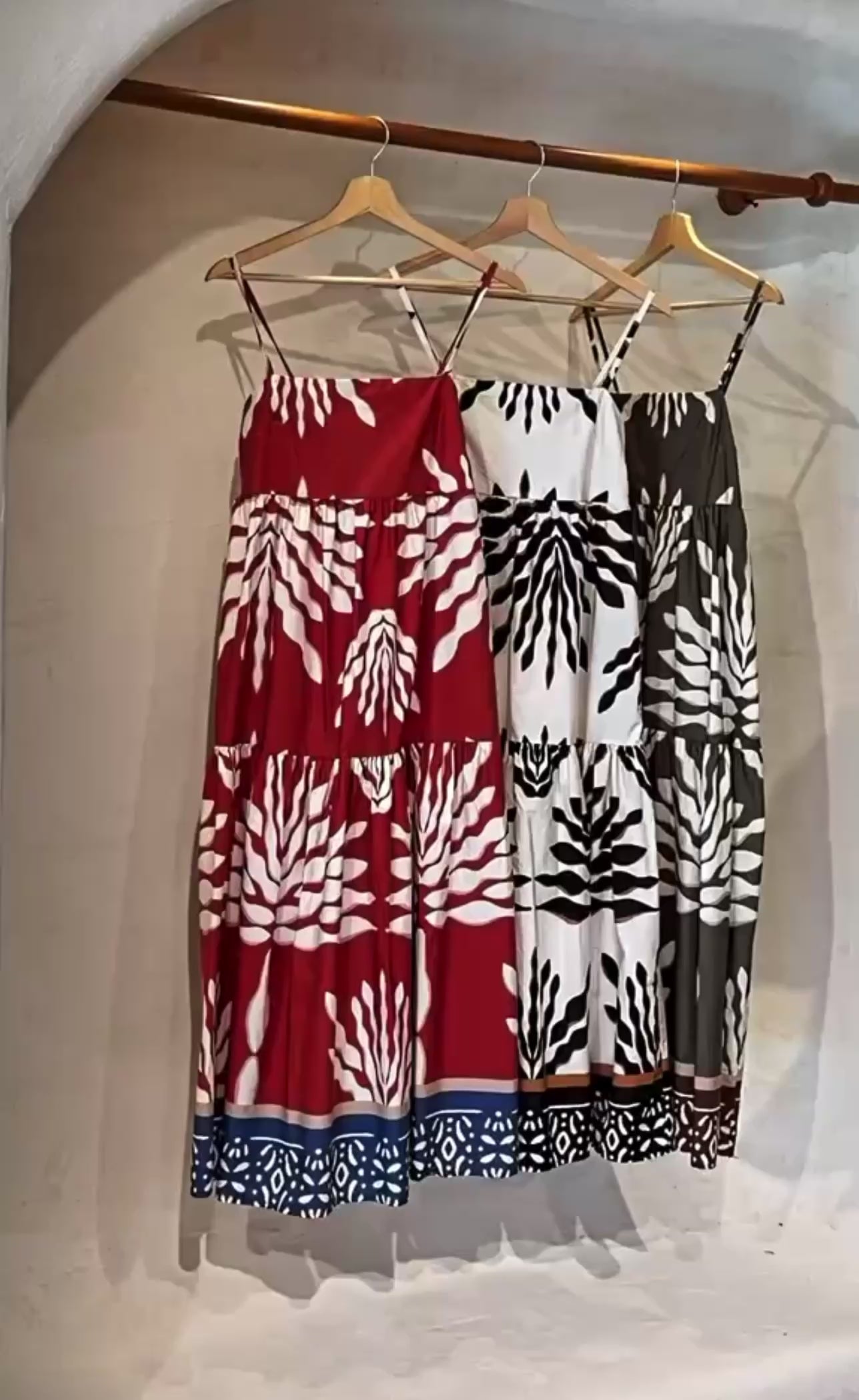 Capri Palms Dress - Marca Italiana 🇮🇹